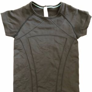 Ivivva by lululemon fly tech tee!